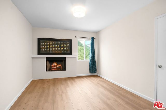 20243 Valerio Street, Winnetka (los Angeles), CA 91306