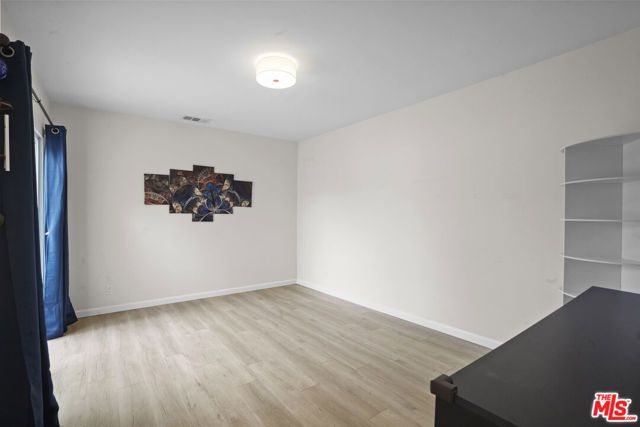 20243 Valerio Street, Winnetka (los Angeles), CA 91306