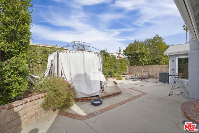 20243 Valerio Street, Winnetka (los Angeles), CA 91306