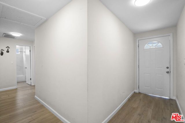 20243 Valerio Street, Winnetka (los Angeles), CA 91306