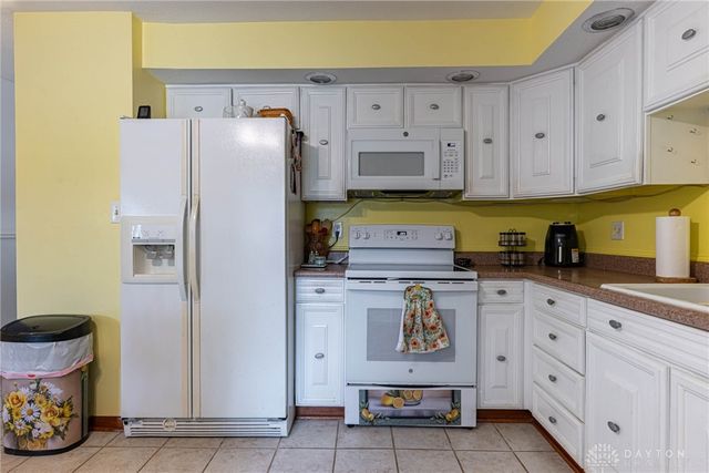 505 Durst Drive, Englewood, OH 45322