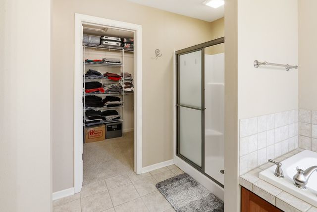 2508 Hemel Drive, Pella, IA 50219