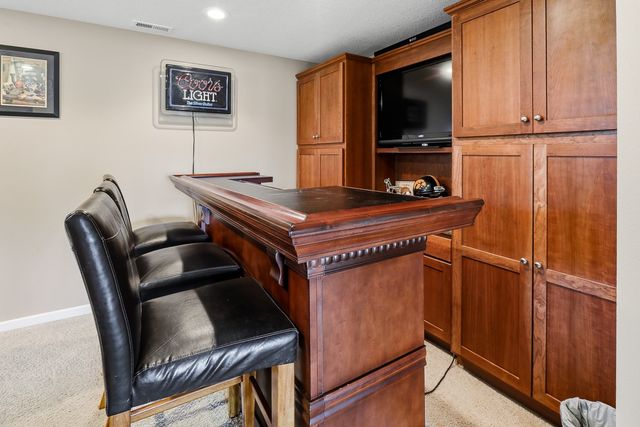 2508 Hemel Drive, Pella, IA 50219