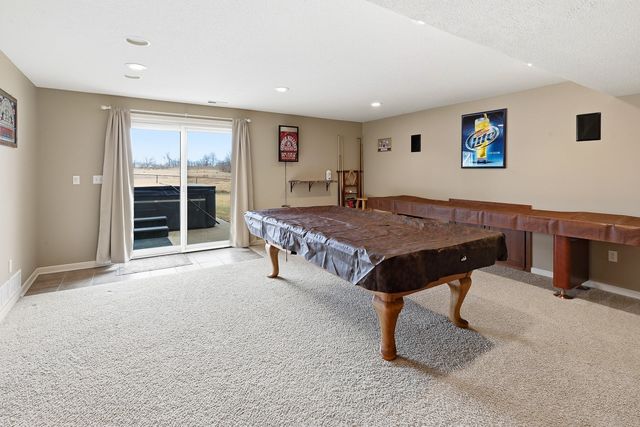 2508 Hemel Drive, Pella, IA 50219