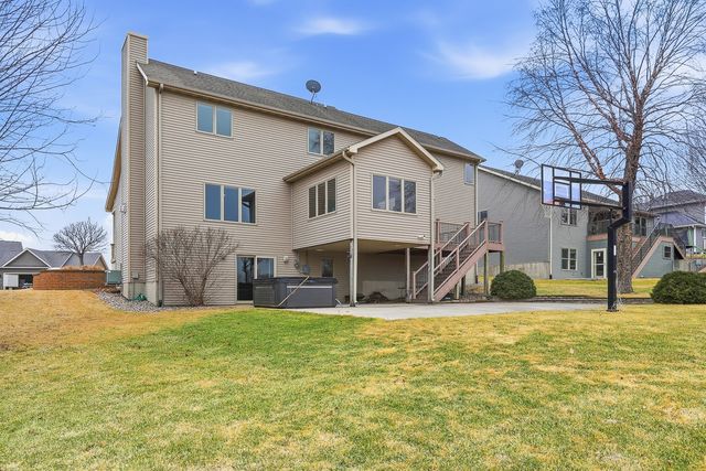 2508 Hemel Drive, Pella, IA 50219