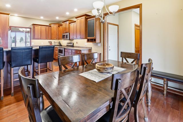 2508 Hemel Drive, Pella, IA 50219