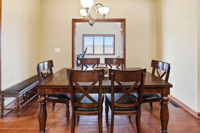 2508 Hemel Drive, Pella, IA 50219