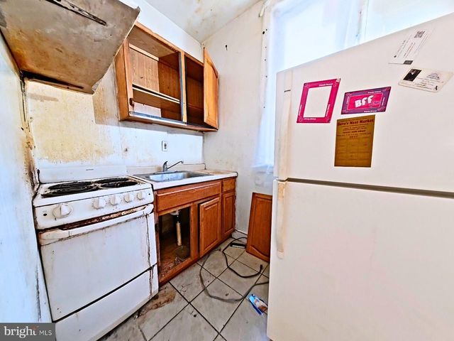 2827 N JUDSON ST, Philadelphia, PA 19132