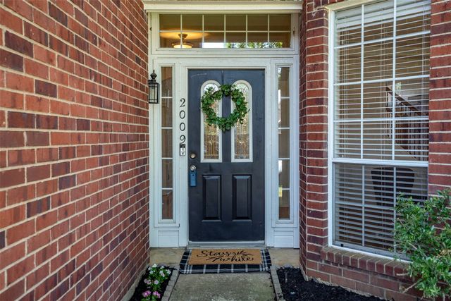 2009 Brook Lane, Flower Mound, TX 75028