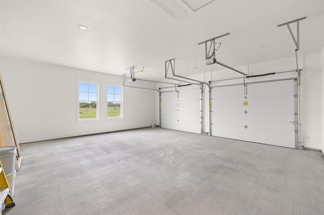 112 Court Side Drive, Snook, TX 77879