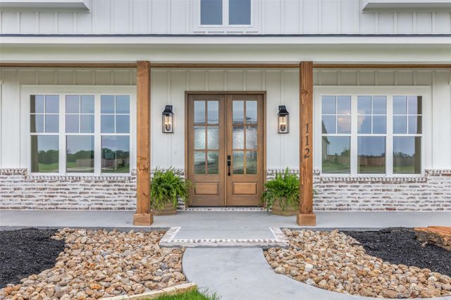 112 Court Side Drive, Snook, TX 77879