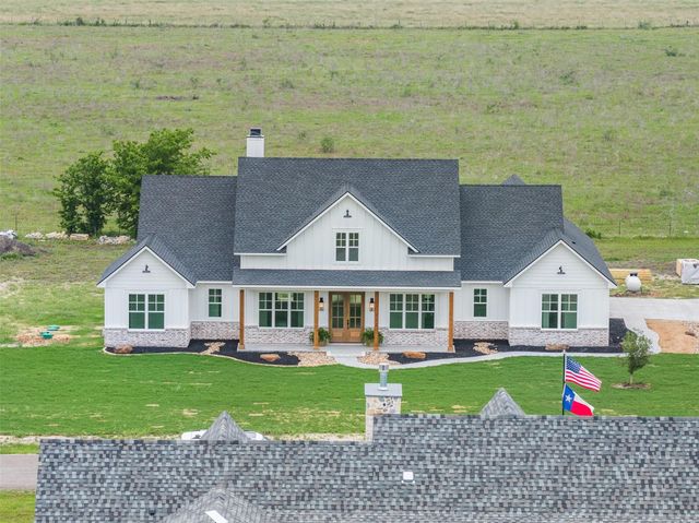 112 Court Side Drive, Snook, TX 77879