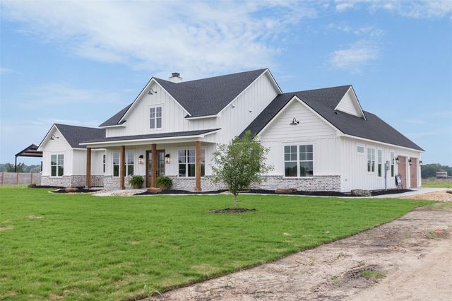 112 Court Side Drive, Snook, TX 77879