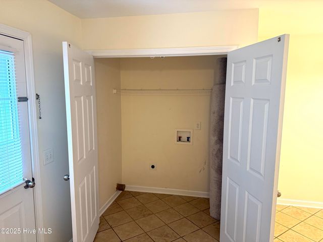 305 Comanche Trail, Havelock, NC 28532