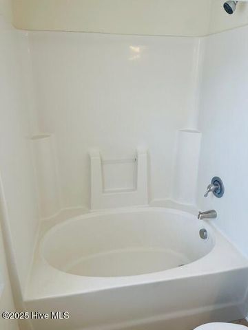 305 Comanche Trail, Havelock, NC 28532