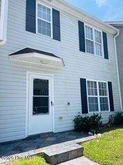 305 Comanche Trail, Havelock, NC 28532