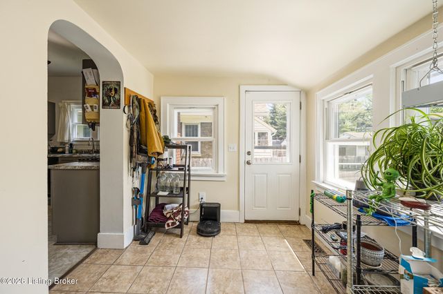 820 Fetter Ave, Louisville, KY 40217