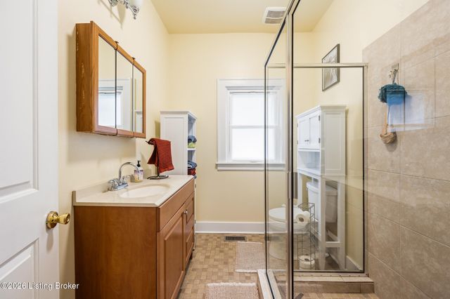 820 Fetter Ave, Louisville, KY 40217