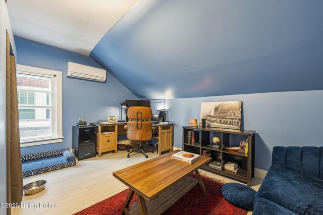 820 Fetter Ave, Louisville, KY 40217