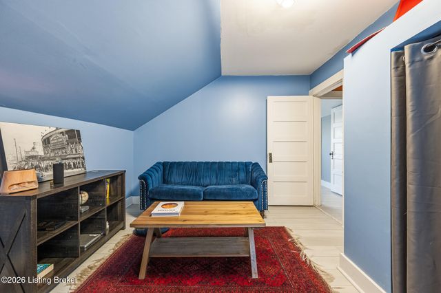 820 Fetter Ave, Louisville, KY 40217