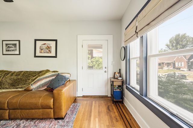 820 Fetter Ave, Louisville, KY 40217