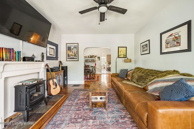 820 Fetter Ave, Louisville, KY 40217