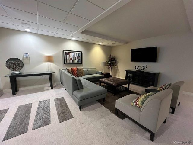 2 Adams St 604, Denver, CO 80206