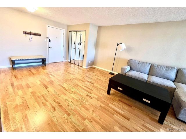 2 Adams St 604, Denver, CO 80206