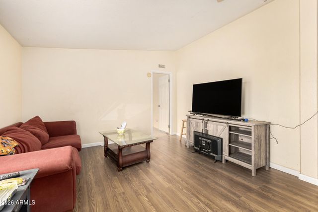 3521 W Lone Cactus Drive, Glendale, AZ 85308