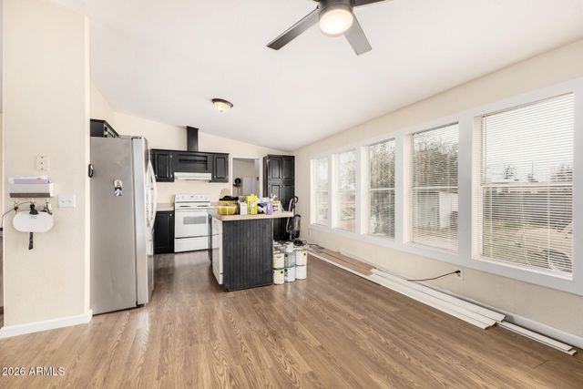 3521 W Lone Cactus Drive, Glendale, AZ 85308