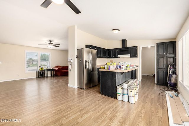 3521 W Lone Cactus Drive, Glendale, AZ 85308