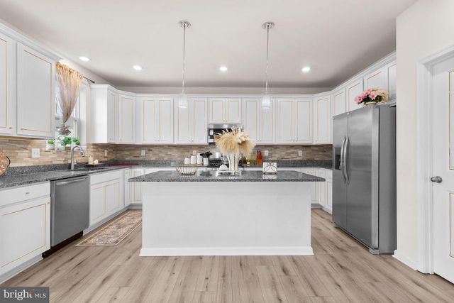 35 HICKORY RIDGE CIR, York, PA 17404