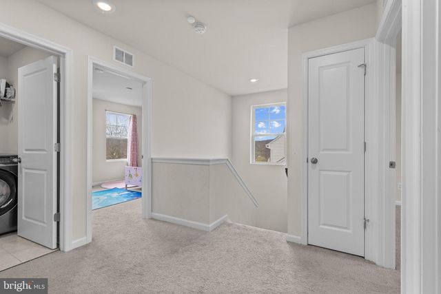 35 HICKORY RIDGE CIR, York, PA 17404