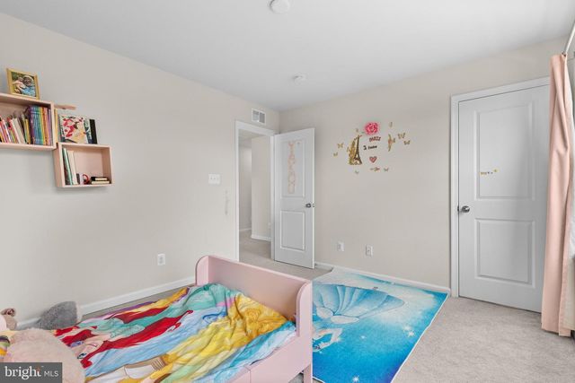 35 HICKORY RIDGE CIR, York, PA 17404