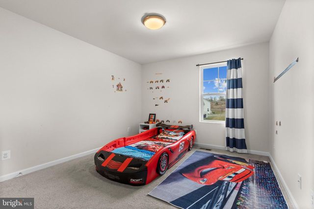 35 HICKORY RIDGE CIR, York, PA 17404