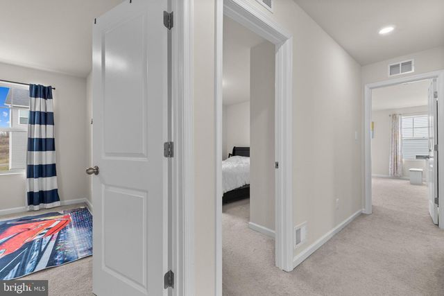 35 HICKORY RIDGE CIR, York, PA 17404