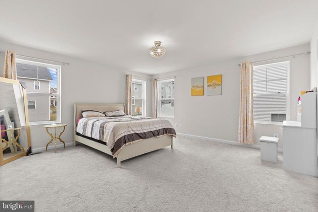 35 HICKORY RIDGE CIR, York, PA 17404