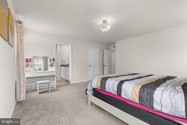 35 HICKORY RIDGE CIR, York, PA 17404