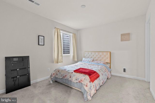 35 HICKORY RIDGE CIR, York, PA 17404