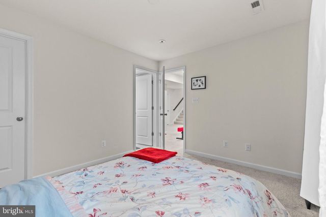 35 HICKORY RIDGE CIR, York, PA 17404