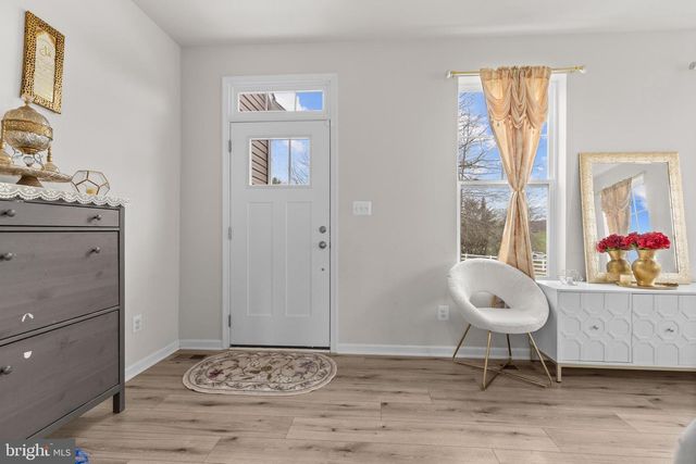 35 HICKORY RIDGE CIR, York, PA 17404