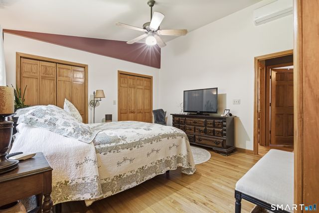 21 Upson Drive, Oxford, CT 06478