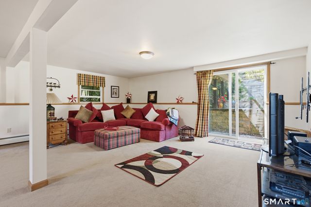 21 Upson Drive, Oxford, CT 06478