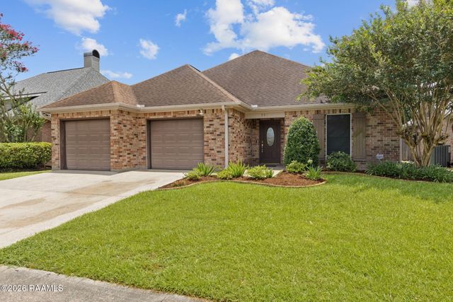 510 Kings Cove Circle, Lafayette, LA 70508