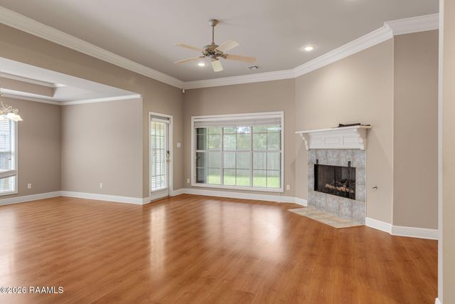 510 Kings Cove Circle, Lafayette, LA 70508