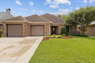 510 Kings Cove Circle, Lafayette, LA 70508