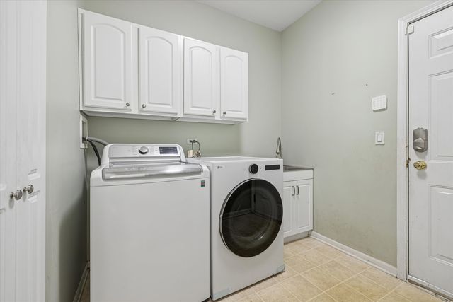 1230 W Claridge Court, Palatine, IL 60067