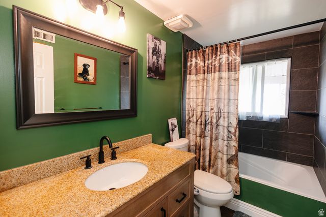 1167 W 2100 N, Clinton, UT 84015