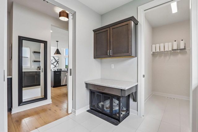 N40W23678 William WAY, Pewaukee, WI 53072