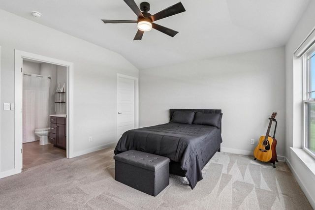 N40W23678 William WAY, Pewaukee, WI 53072
